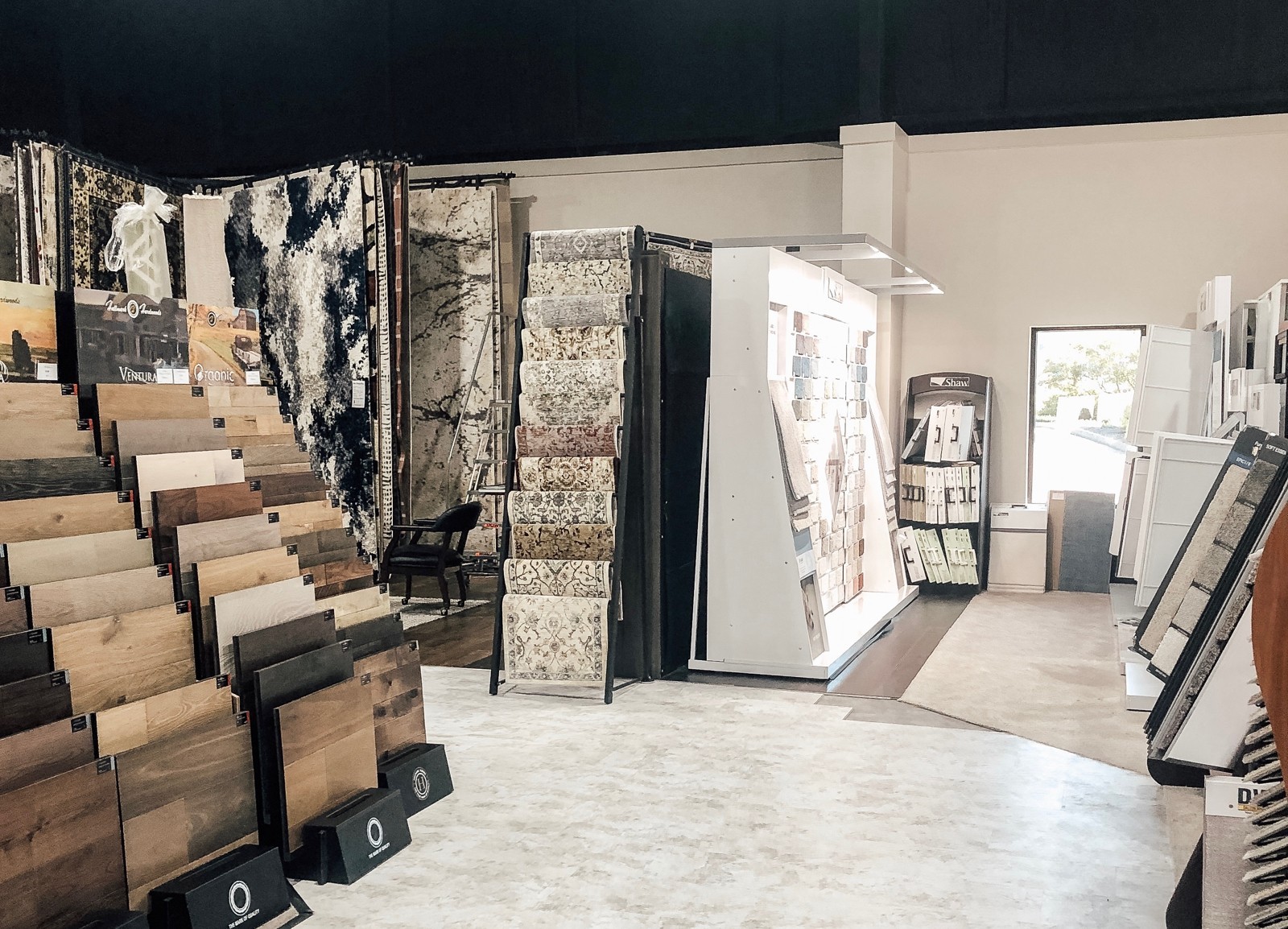 Jasper showroom | Dalton Wholesale Floors